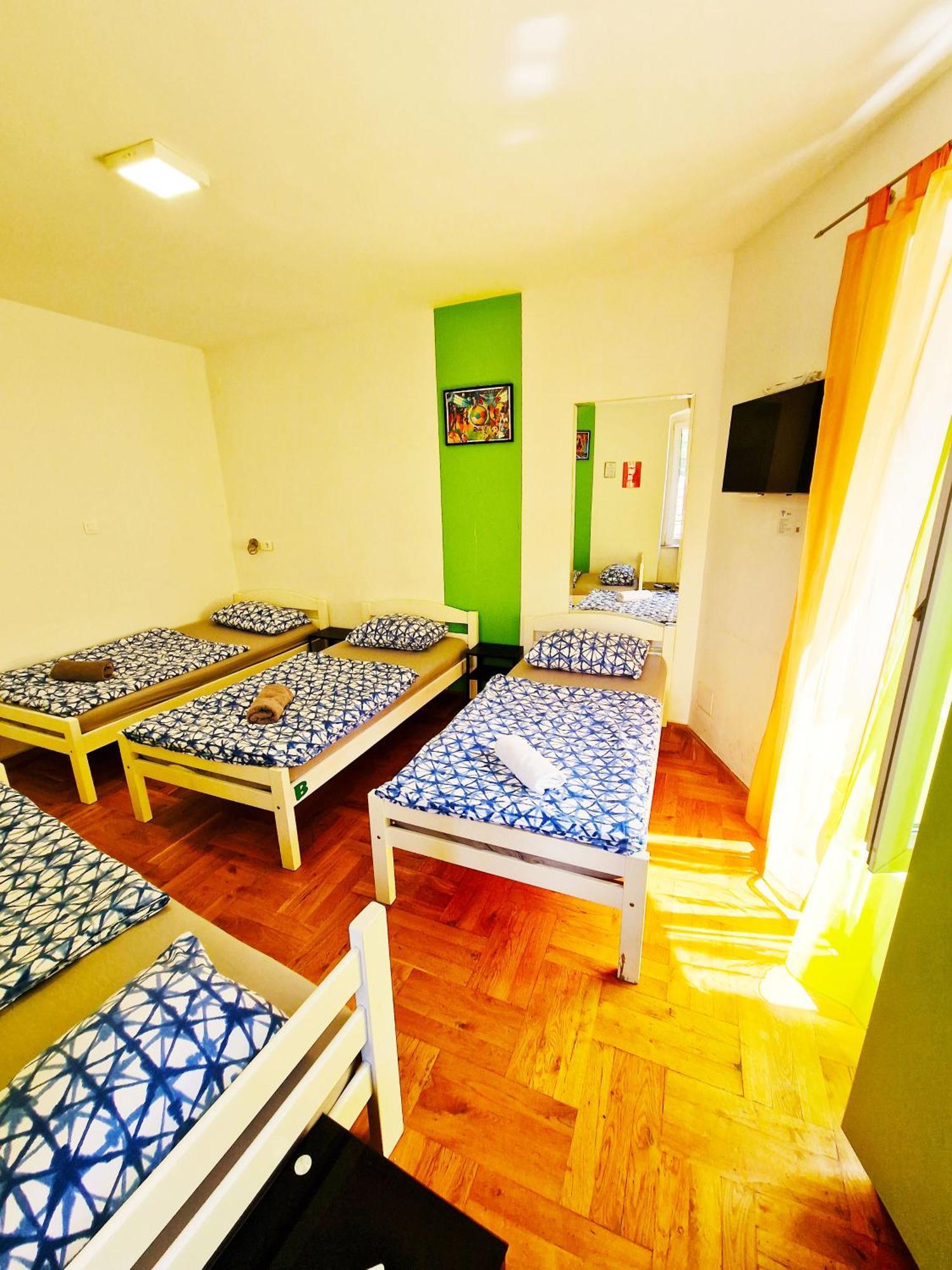 Croparadise Hostel Split Eksteriør bilde