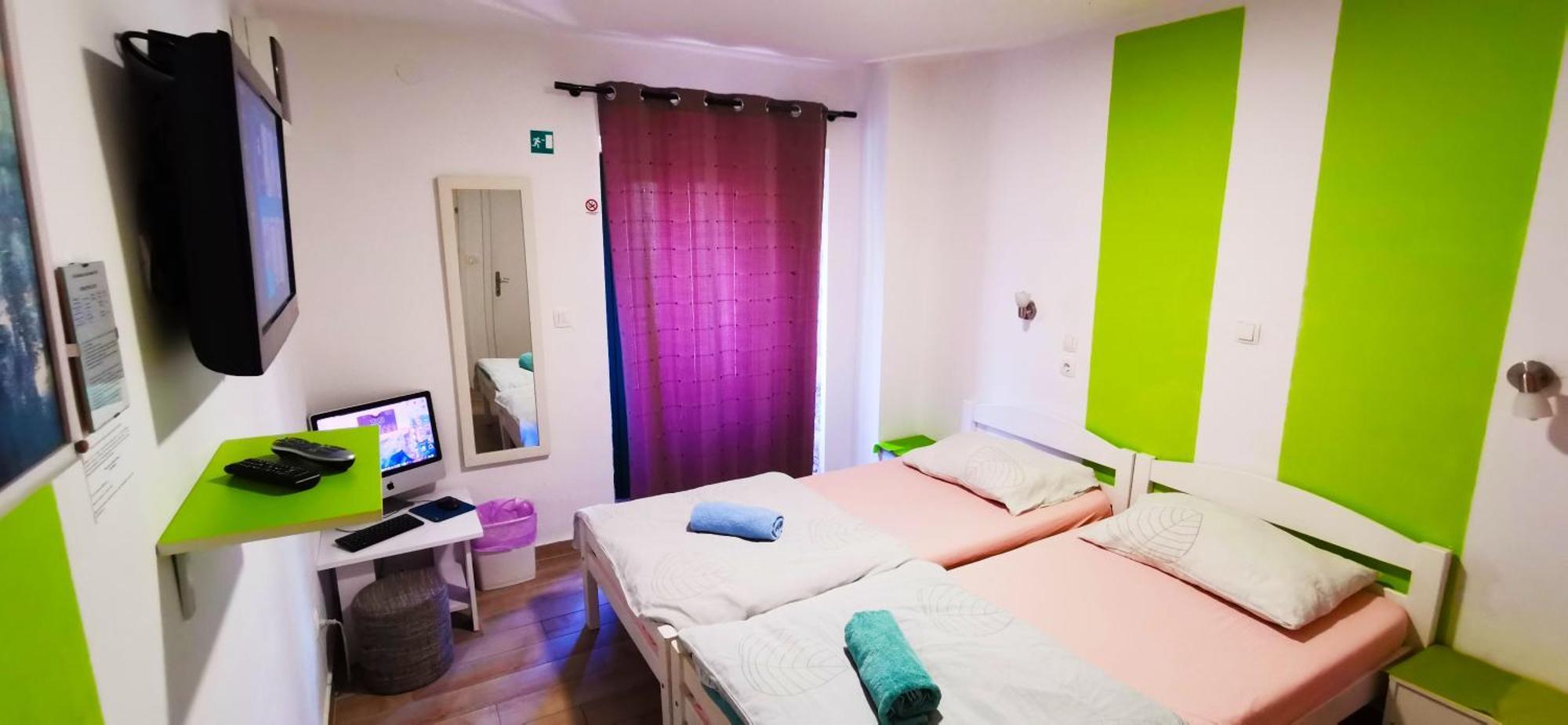 Croparadise Hostel Split Eksteriør bilde