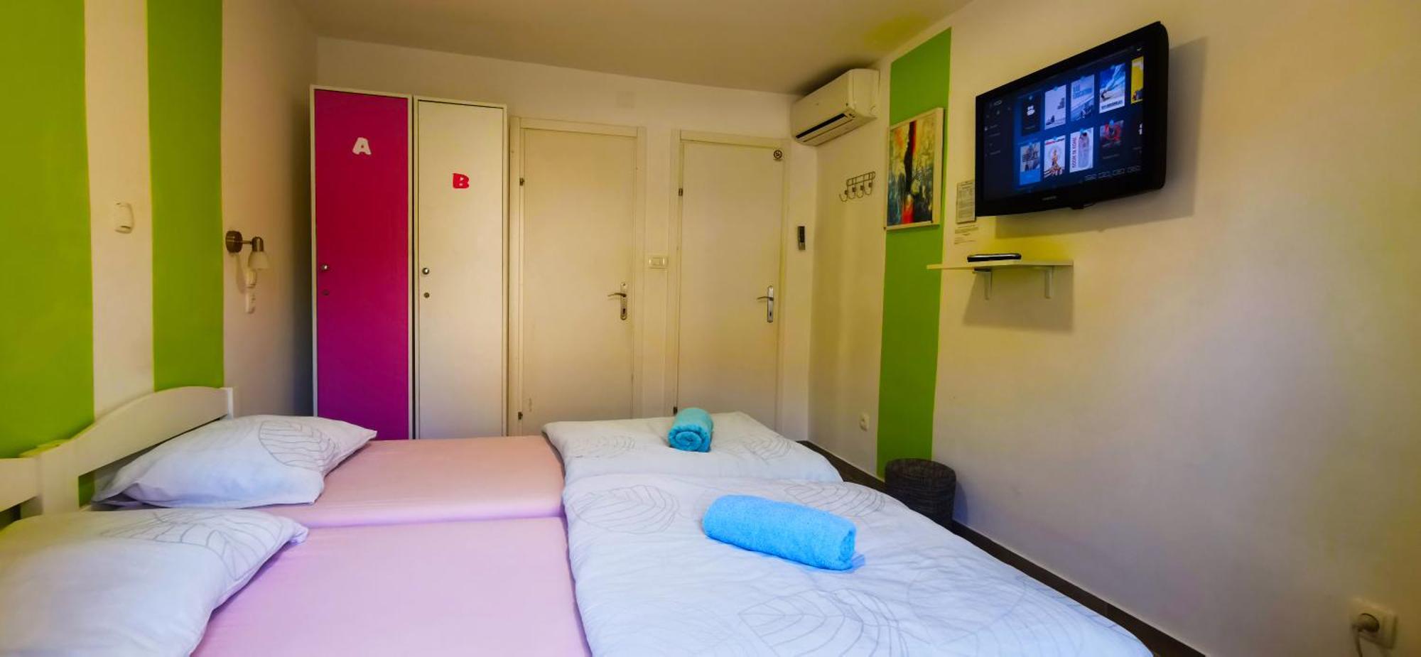 Croparadise Hostel Split Eksteriør bilde